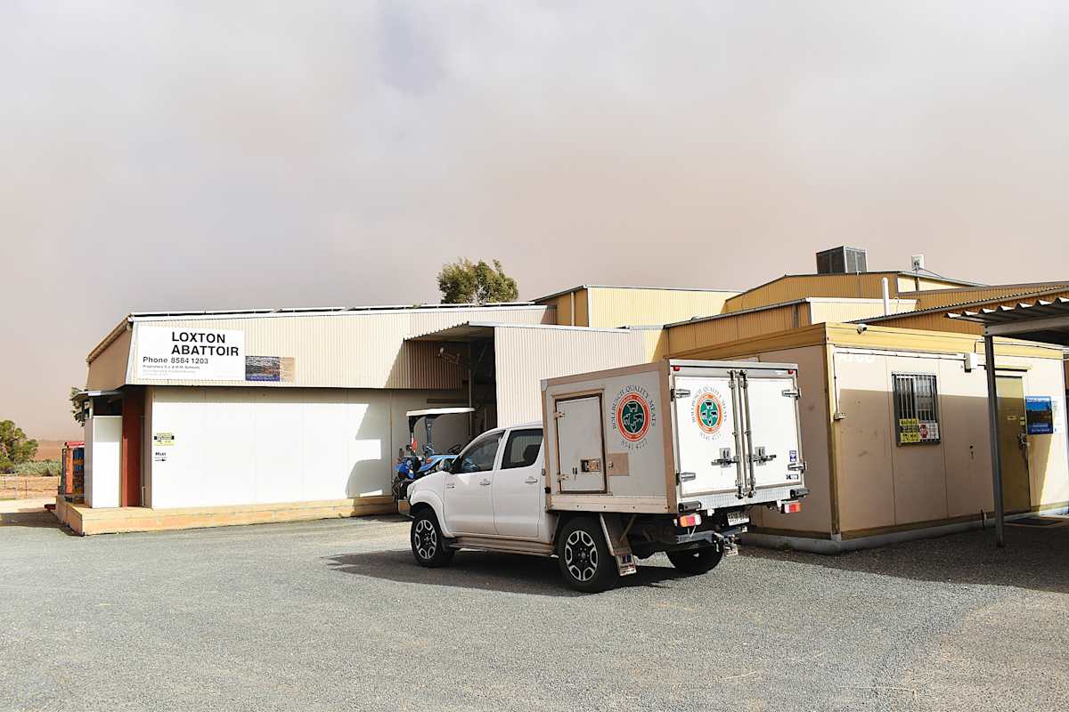 Riverland abattoir remains in local hands